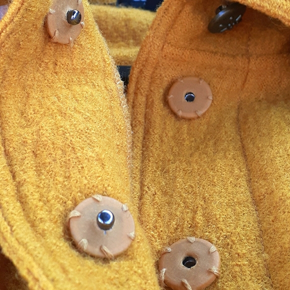 Clothes by Revue, Mustard color wool jacket - Picture 7 of 7